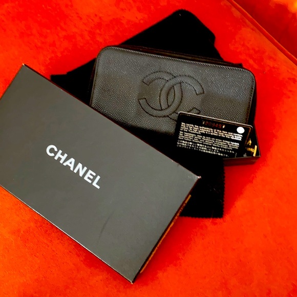 New without tags Chanel Caviar wallet - Picture 1 of 6